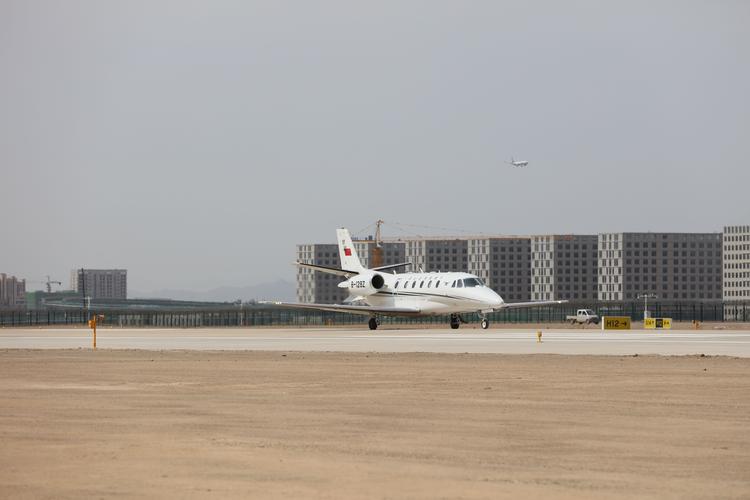 兰州中川国际机场三期校飞成功 力争实现年内通航目标