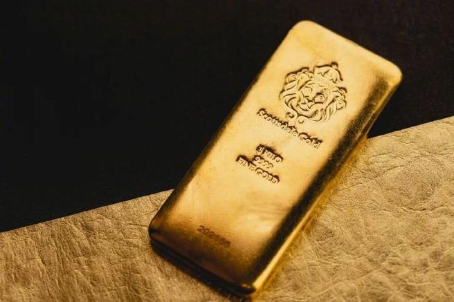 黄金消费火热!银行紧跟“热点”,龙年金章、金手镯、转运珠卖爆了→