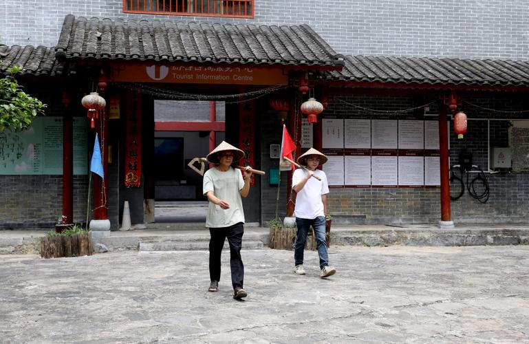 新华全媒+丨爱你所爱——广西大山里别样的“敬老爱老”