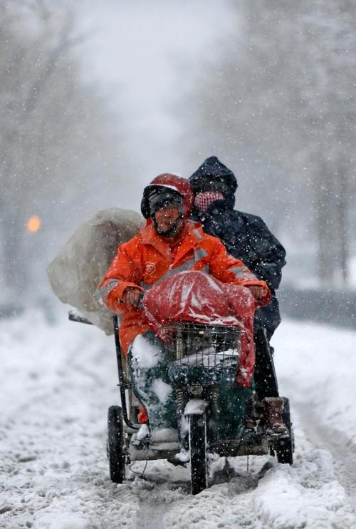 陕西省洛南县发布暴雪黄色预警
